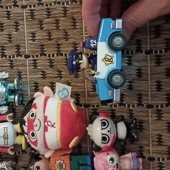 Ryan's World Action Figures 16 Piece Set - Picture 6 of 9